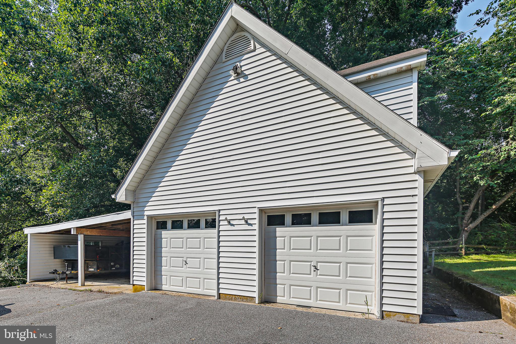 WINDSOR  MILL - Residential