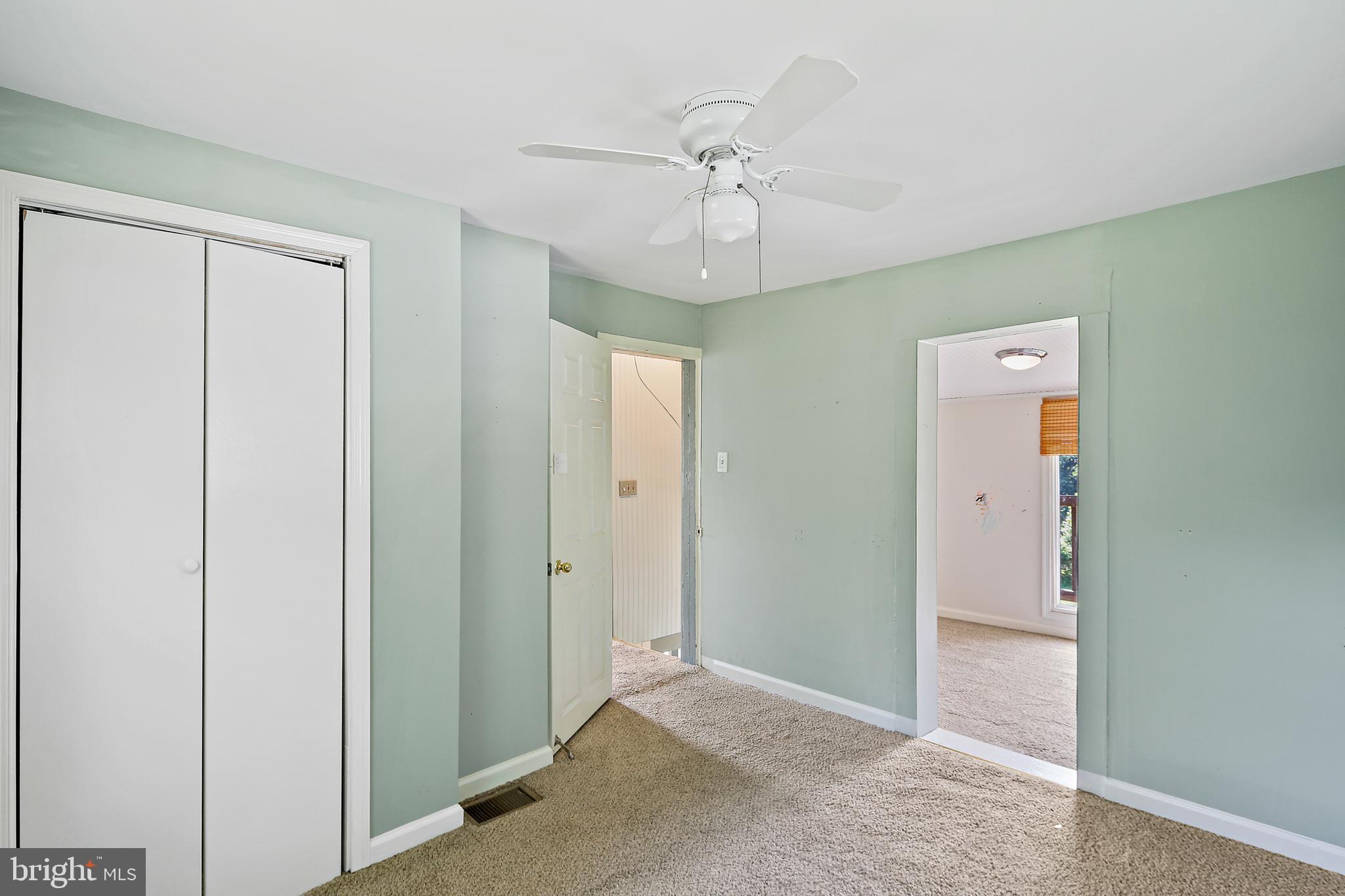 WINDSOR  MILL - Residential