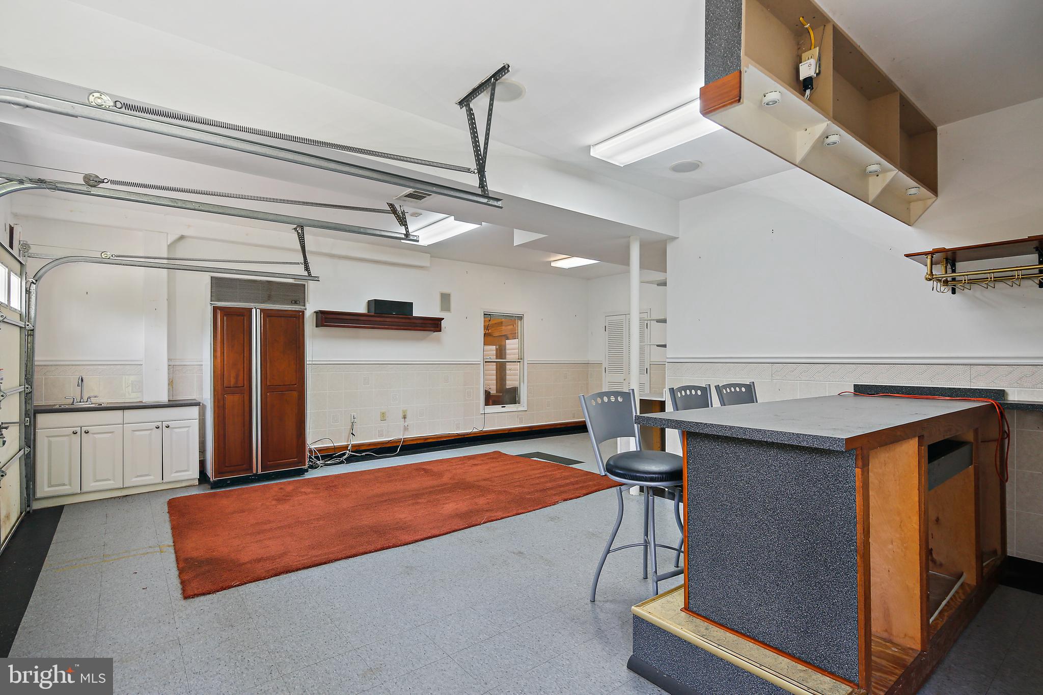 WINDSOR  MILL - Residential