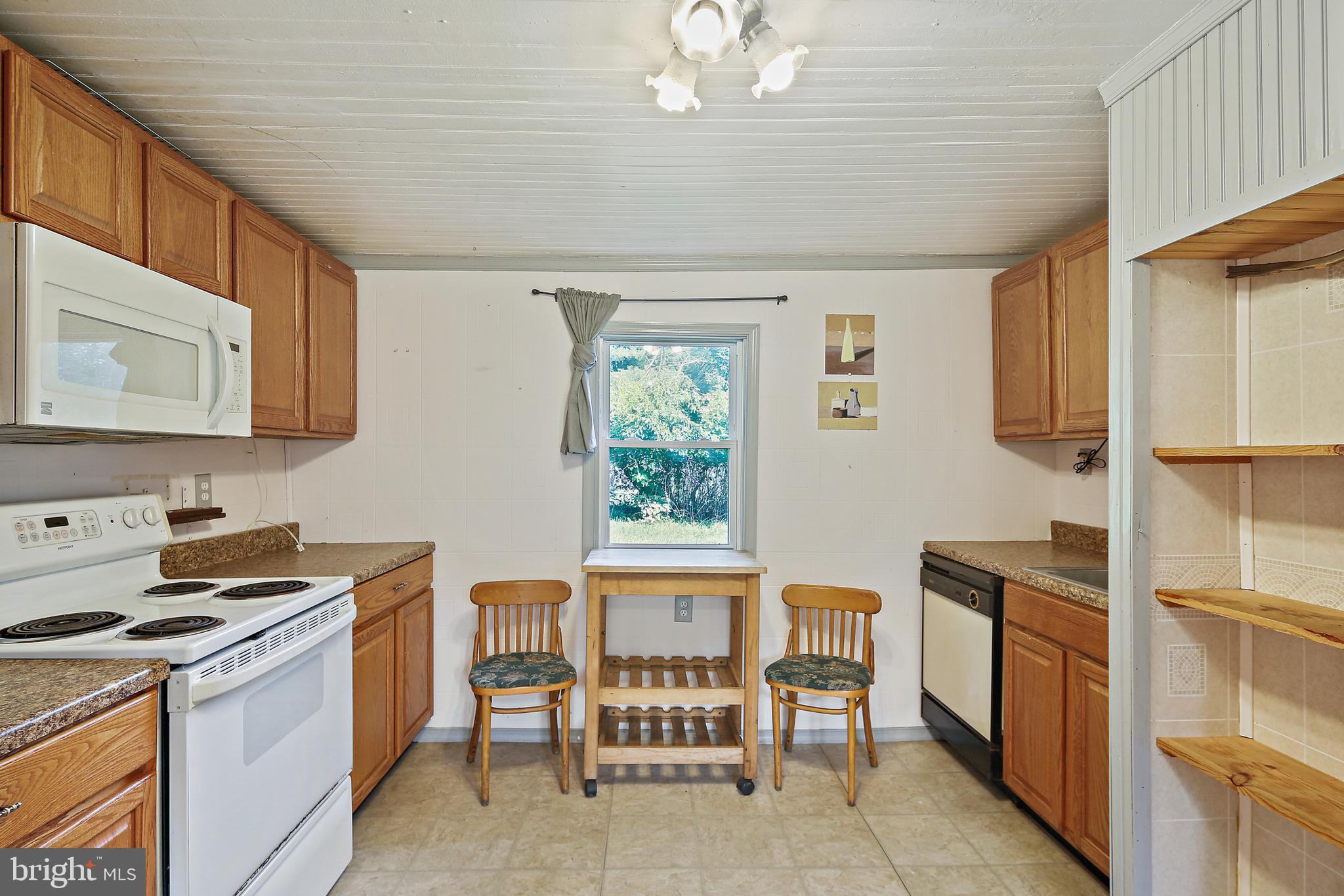 WINDSOR  MILL - Residential