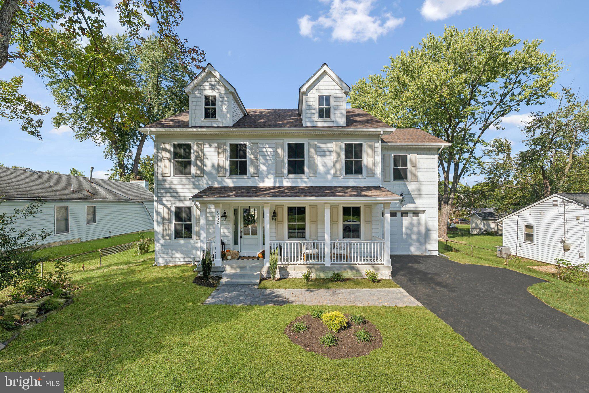 BURGUNDY MANOR - Residential