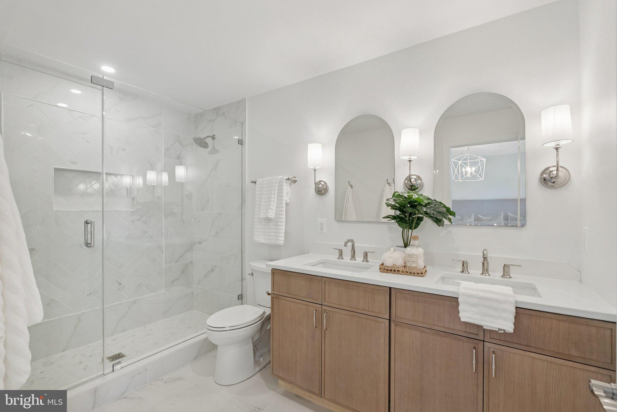 BURGUNDY MANOR - Residential