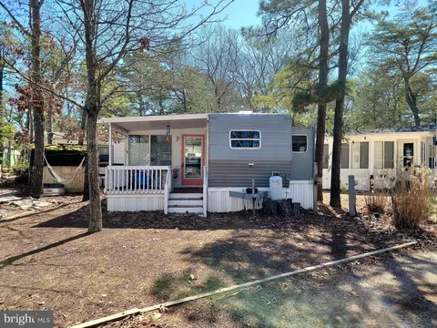 MLS: NJCM2004908