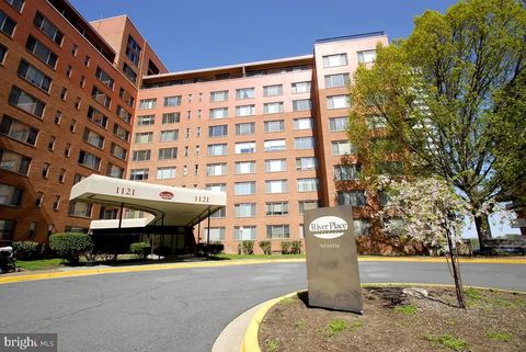 Photo of 1121 Arlington Boulevard #321, ARLINGTON, VA 22209 (MLS # VAAR2073430)