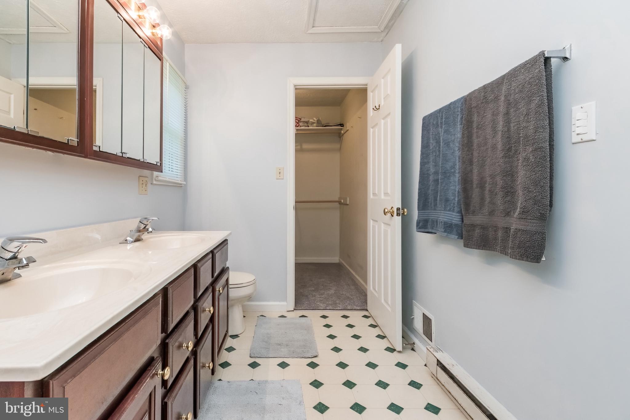 APPLE TREE FARMS - Residential