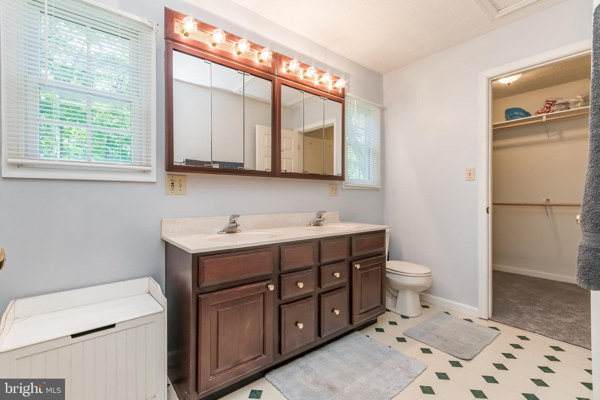 APPLE TREE FARMS - Residential