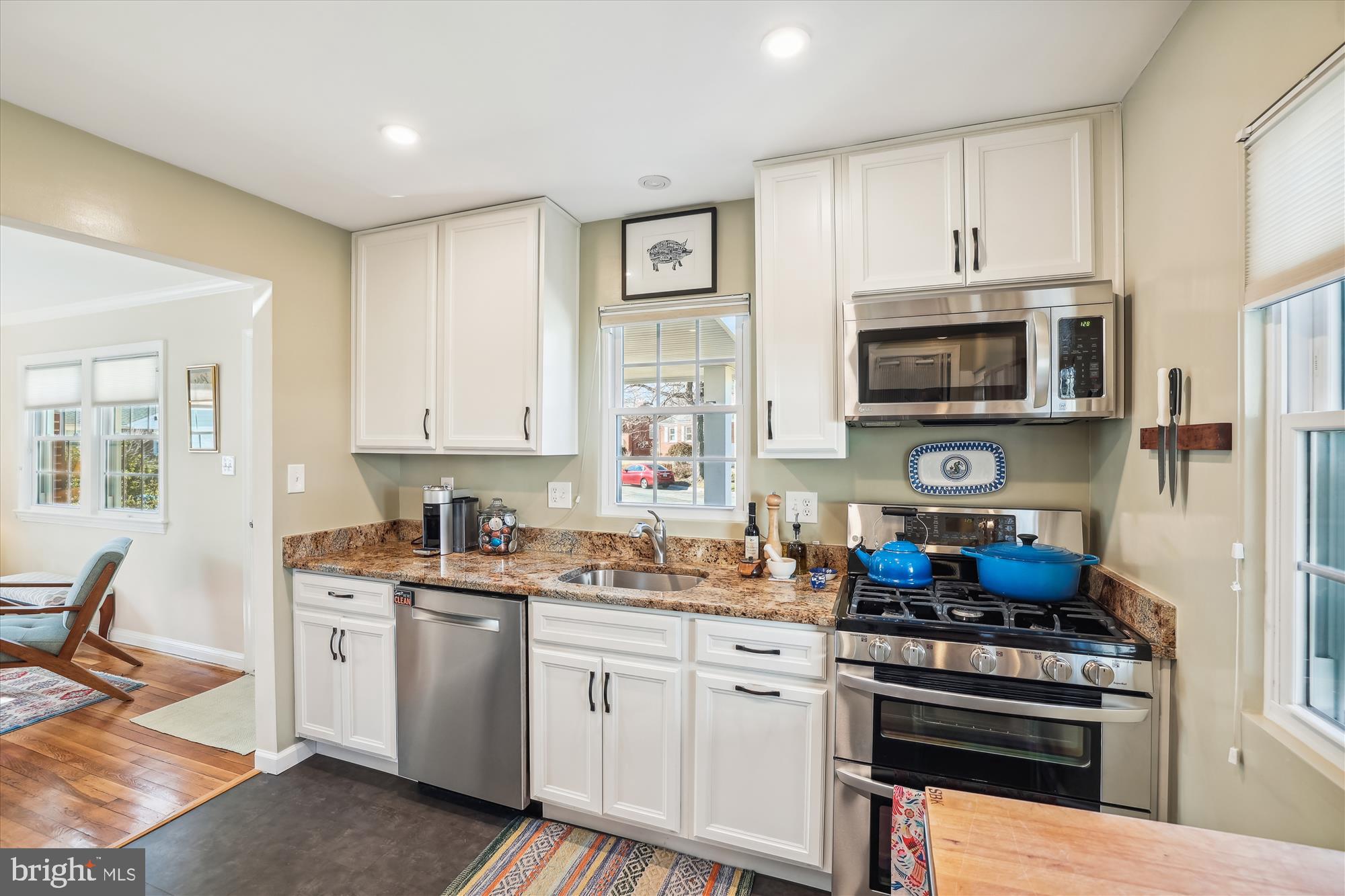 CAMERON HEIGHTS - Residential