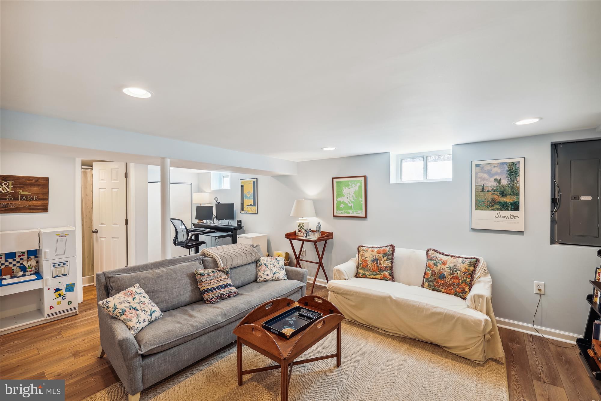 CAMERON HEIGHTS - Residential