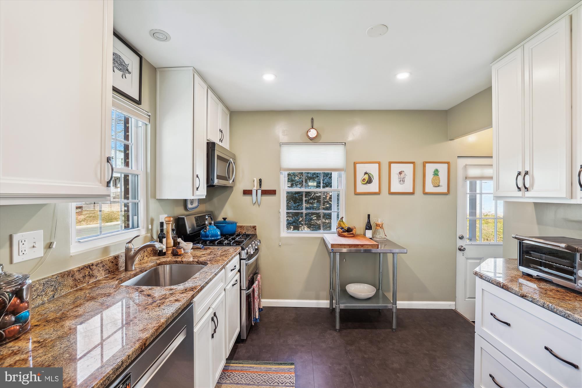 CAMERON HEIGHTS - Residential