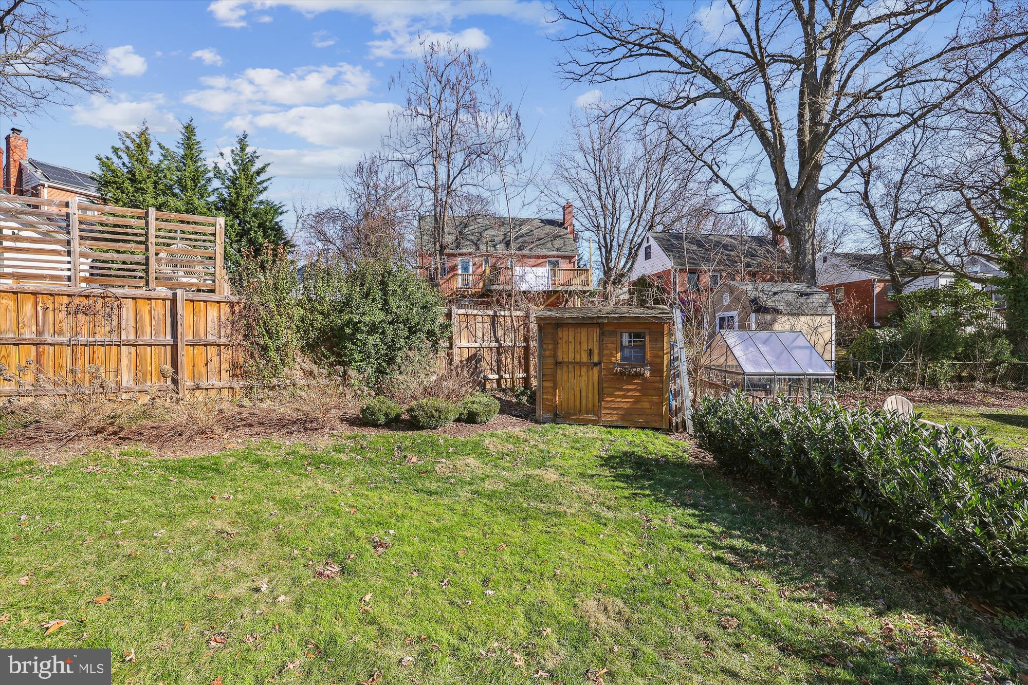 CAMERON HEIGHTS - Residential