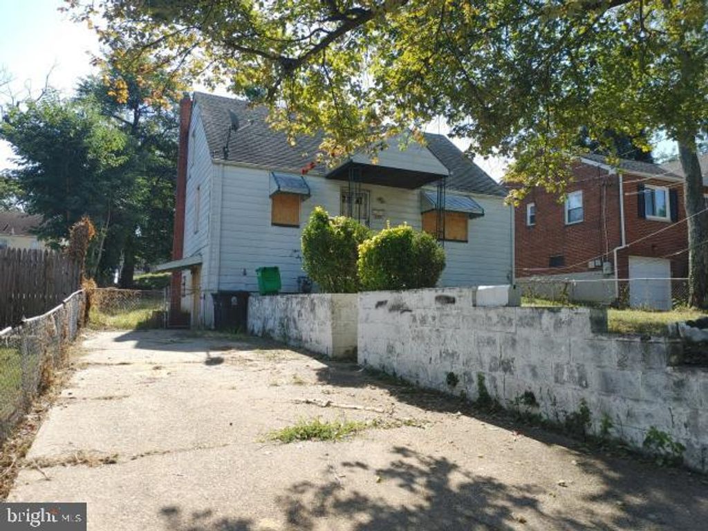Photo of 500 Suffolk Avenue, CAPITOL HEIGHTS, MD 20743 (MLS # MDPG2178250)