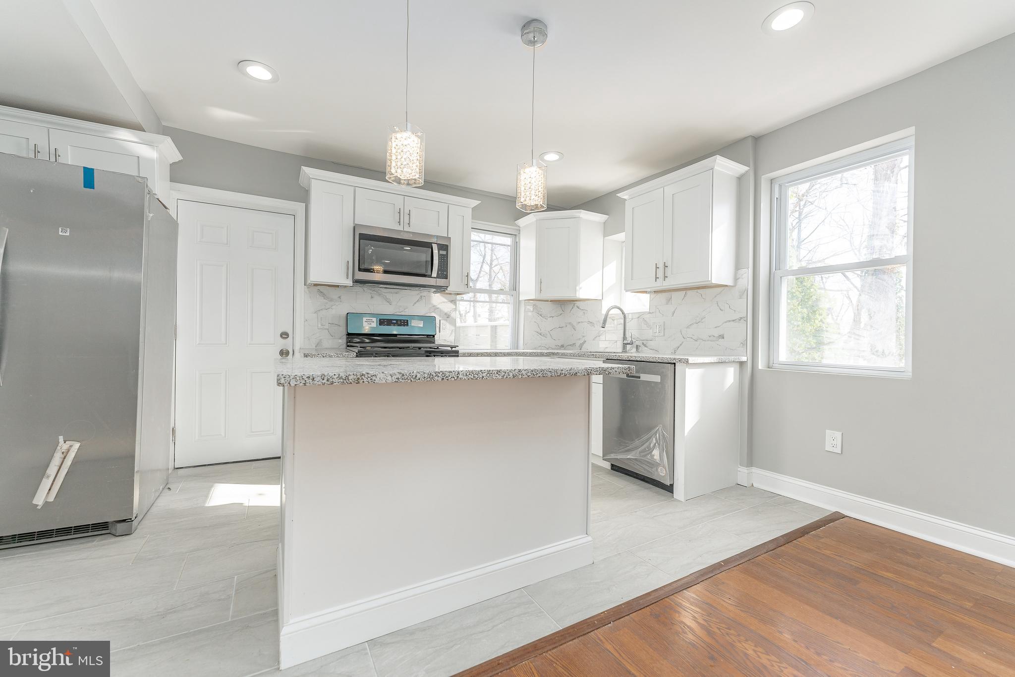 FAIRVIEW - Residential