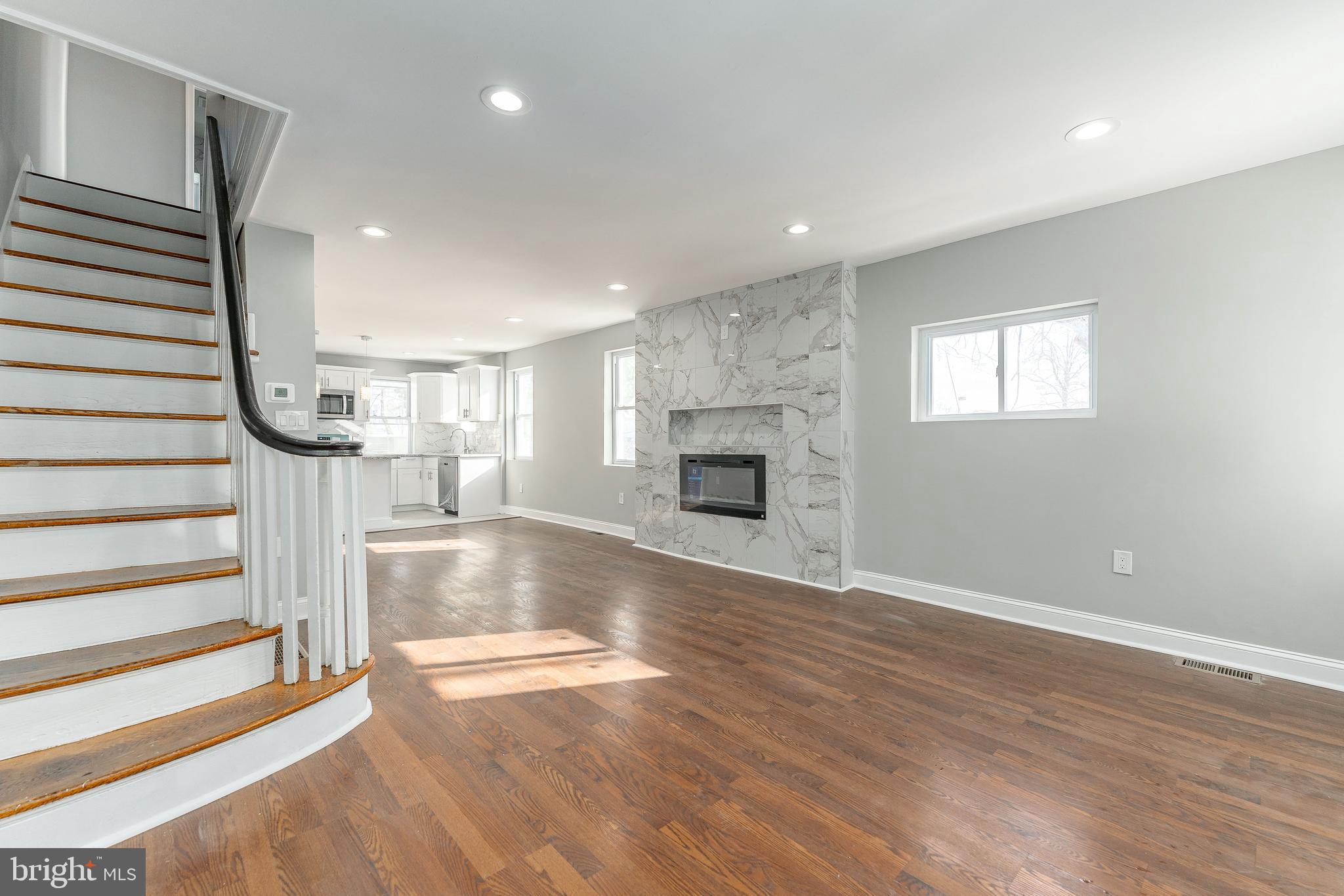 FAIRVIEW - Residential