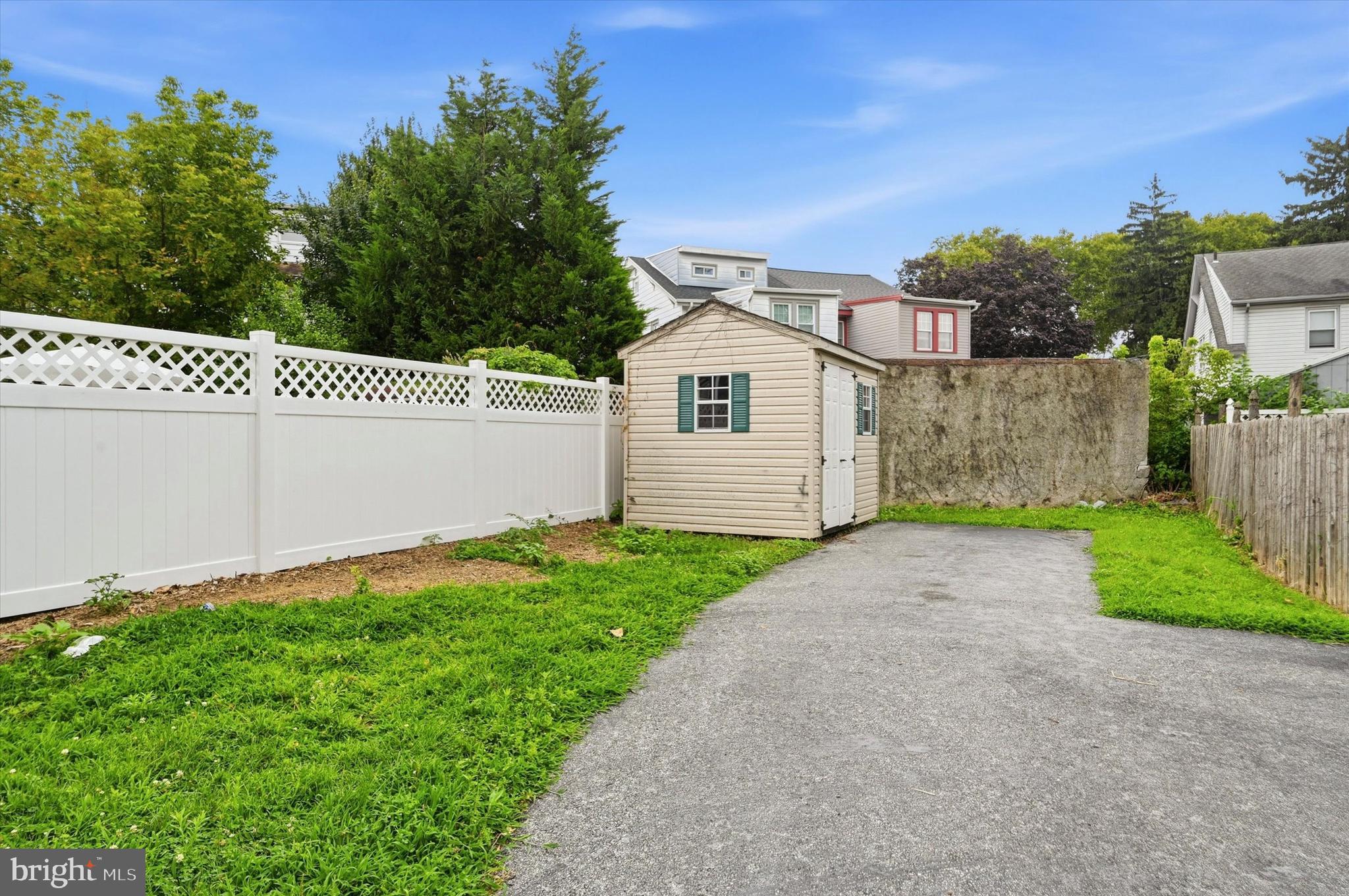122 WILSON AVENUE