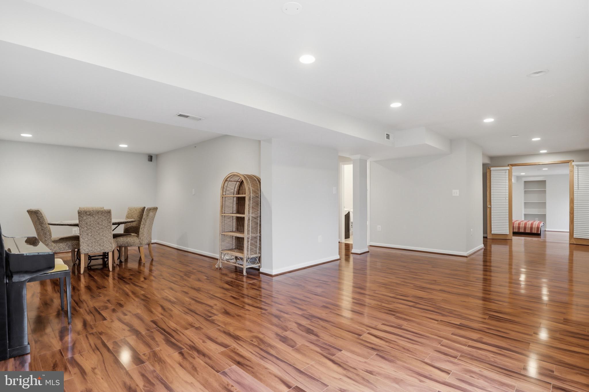 SENECA CROSSING - Residential