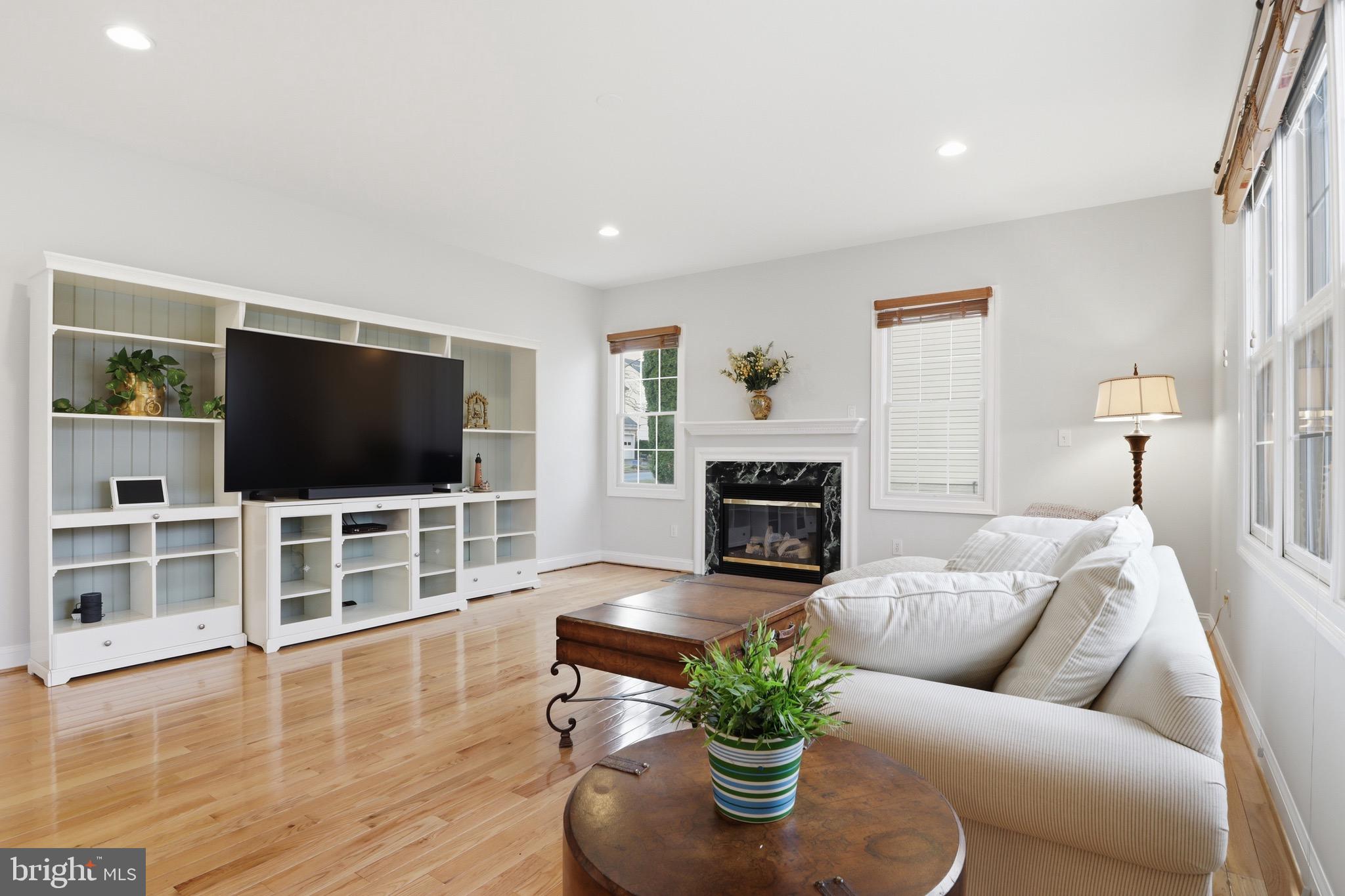 SENECA CROSSING - Residential