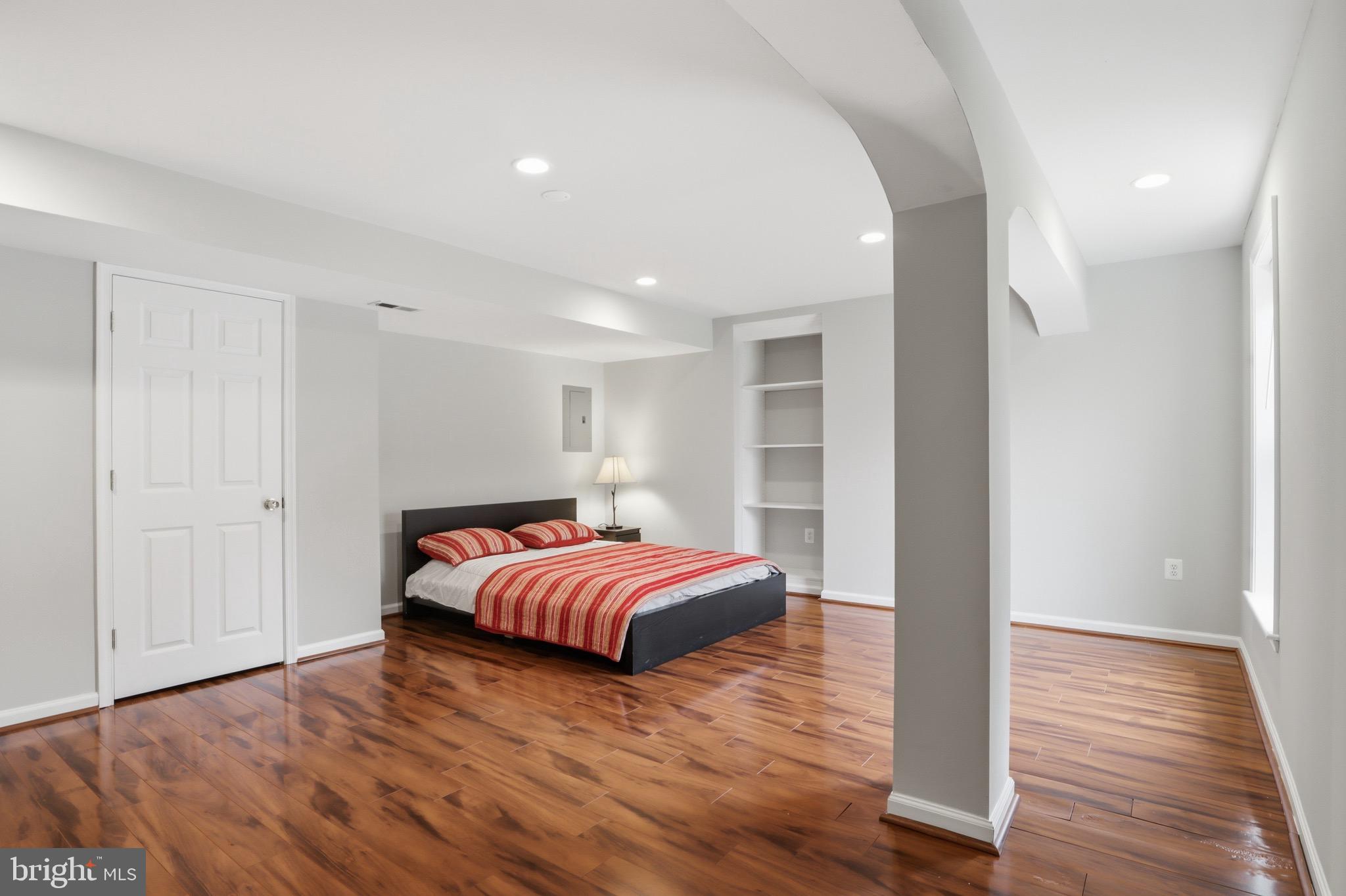 SENECA CROSSING - Residential