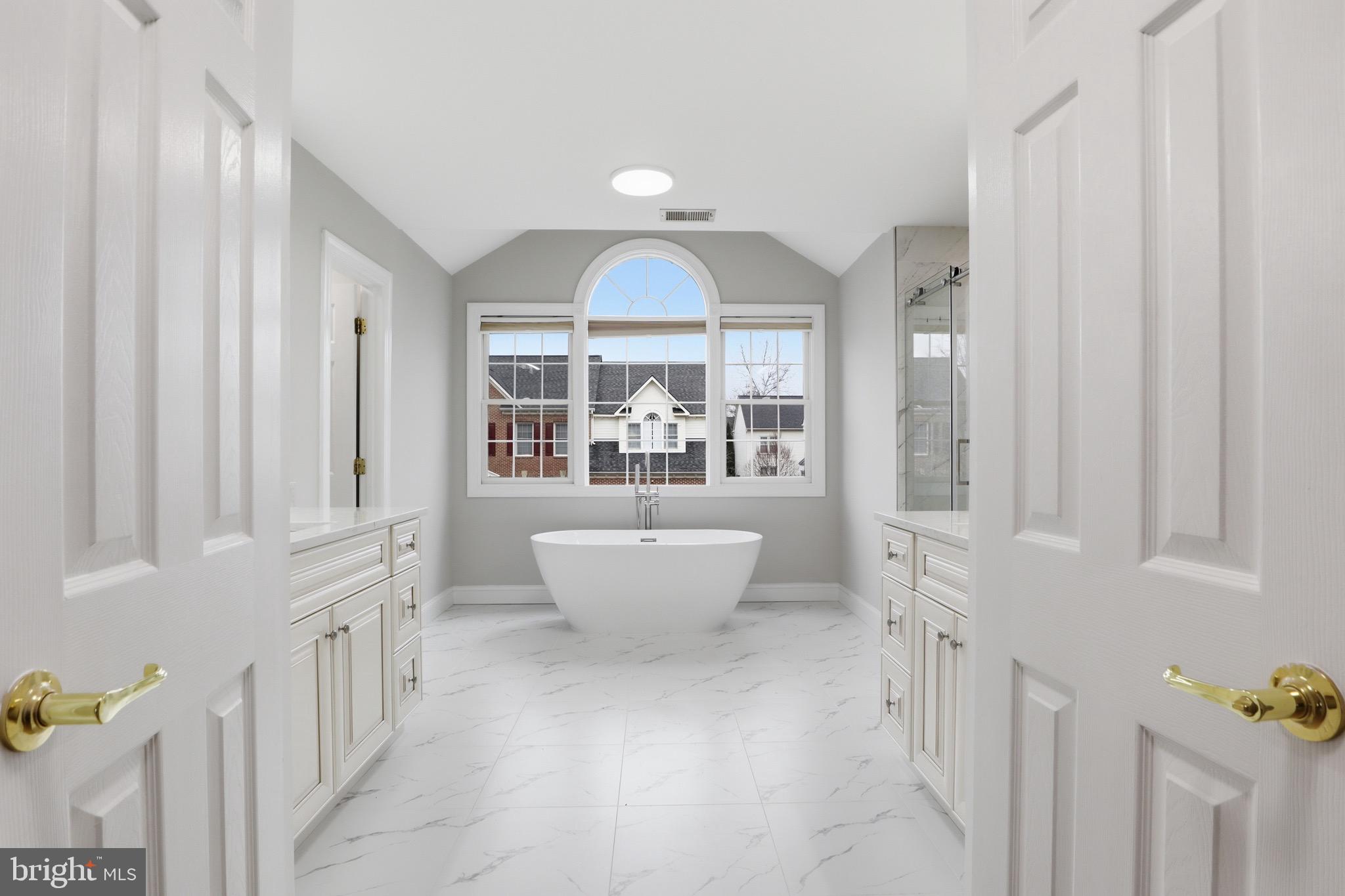 SENECA CROSSING - Residential