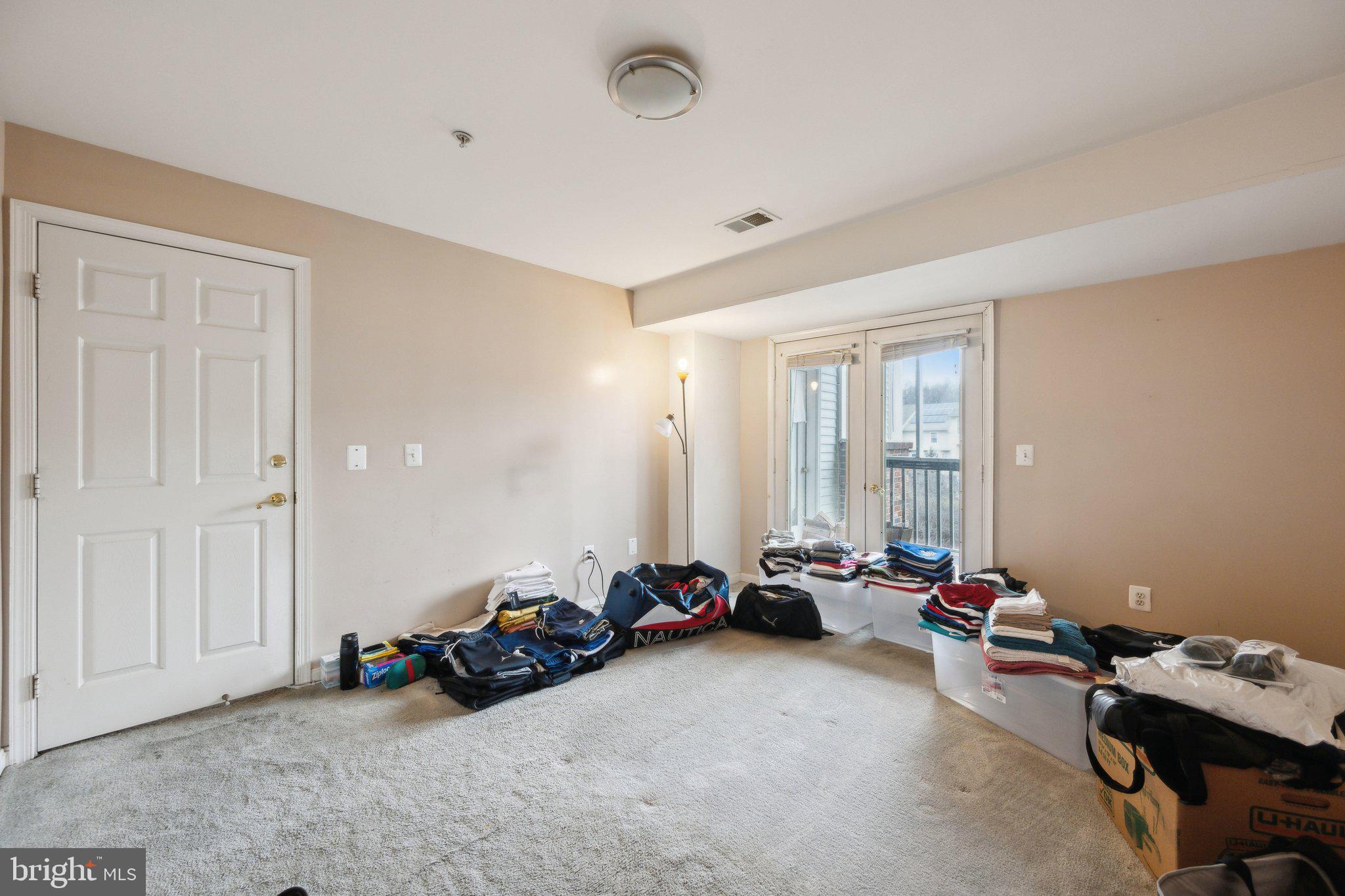 GREENBELT LAKE - Residential