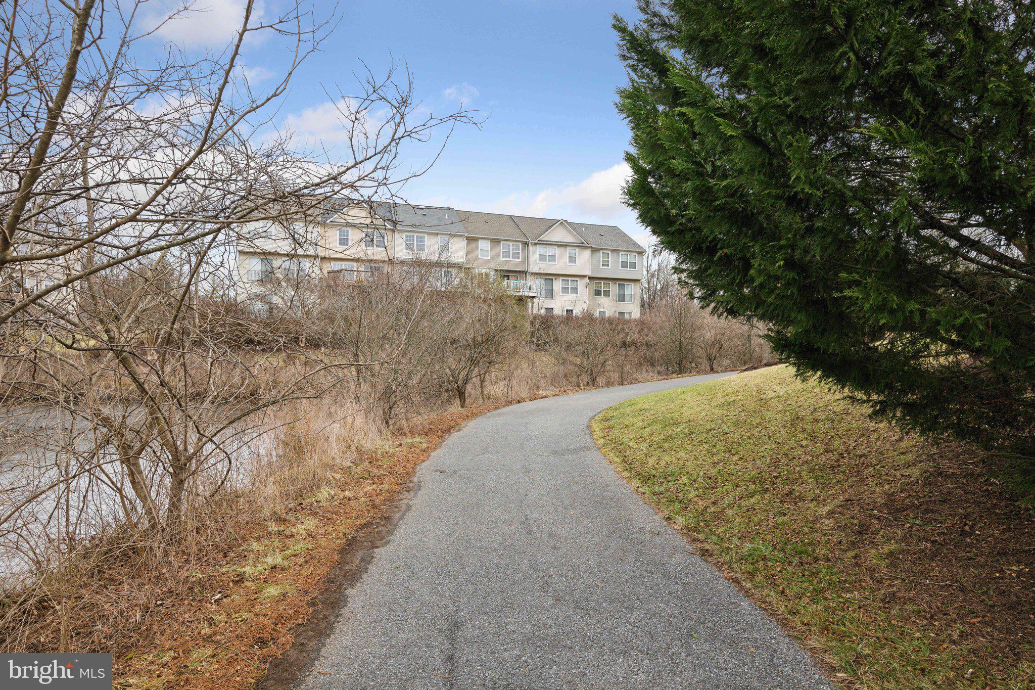 GREENBELT LAKE - Residential