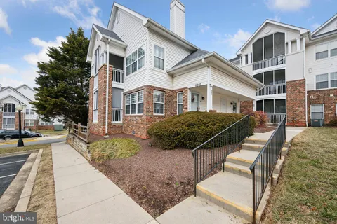 6510 Lake Park Drive Unit 204, Greenbelt, MD MLS: MDPG2134168