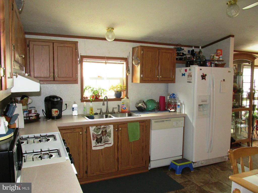 BOONES ESTATES - Residential