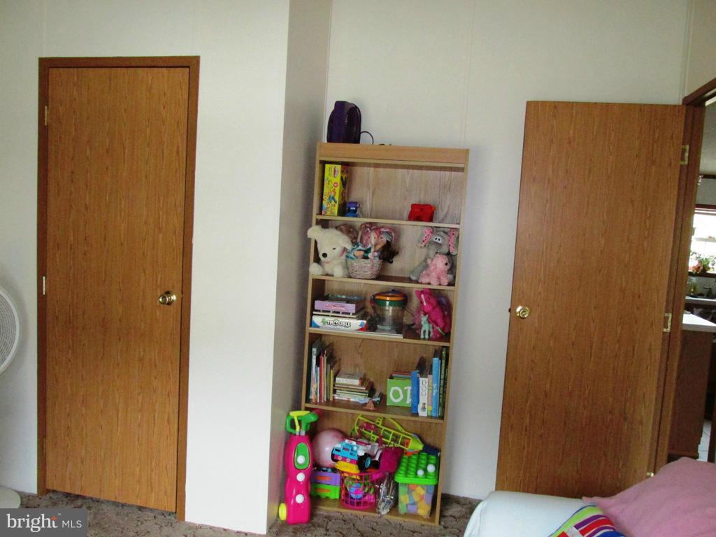 BOONES ESTATES - Residential