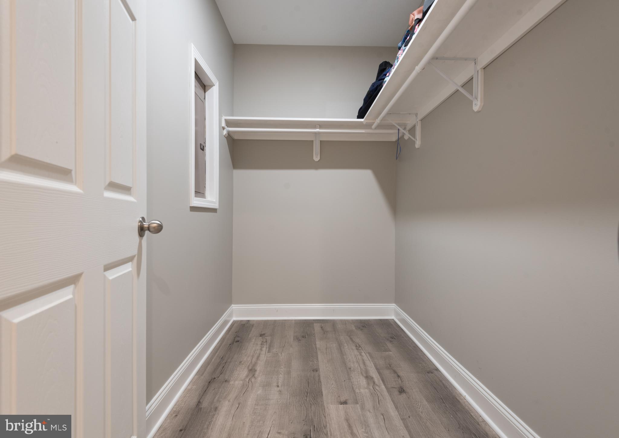 DOMINION VALLEY COUNTRY CLUB - Residential