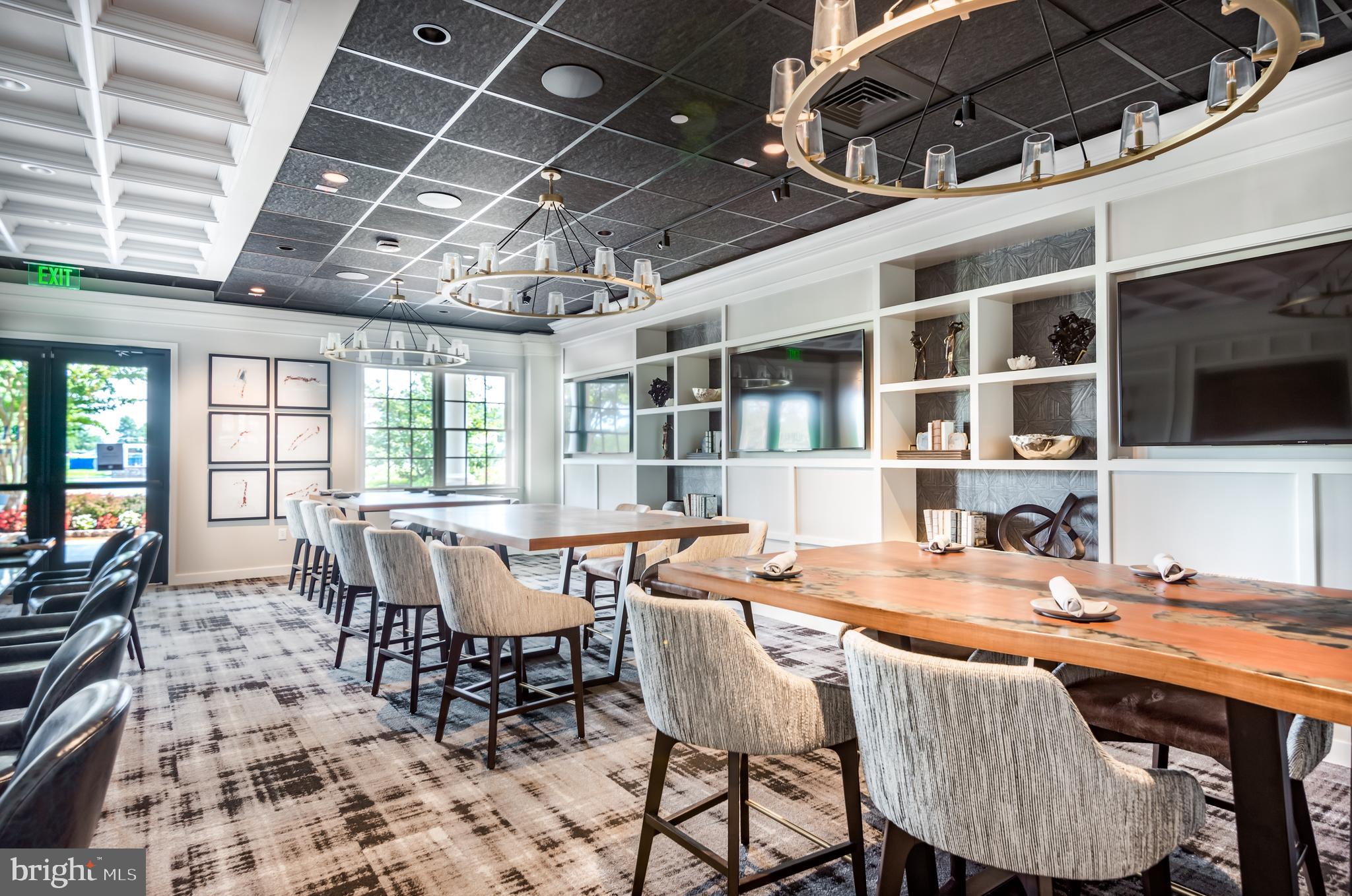 DOMINION VALLEY COUNTRY CLUB - Residential