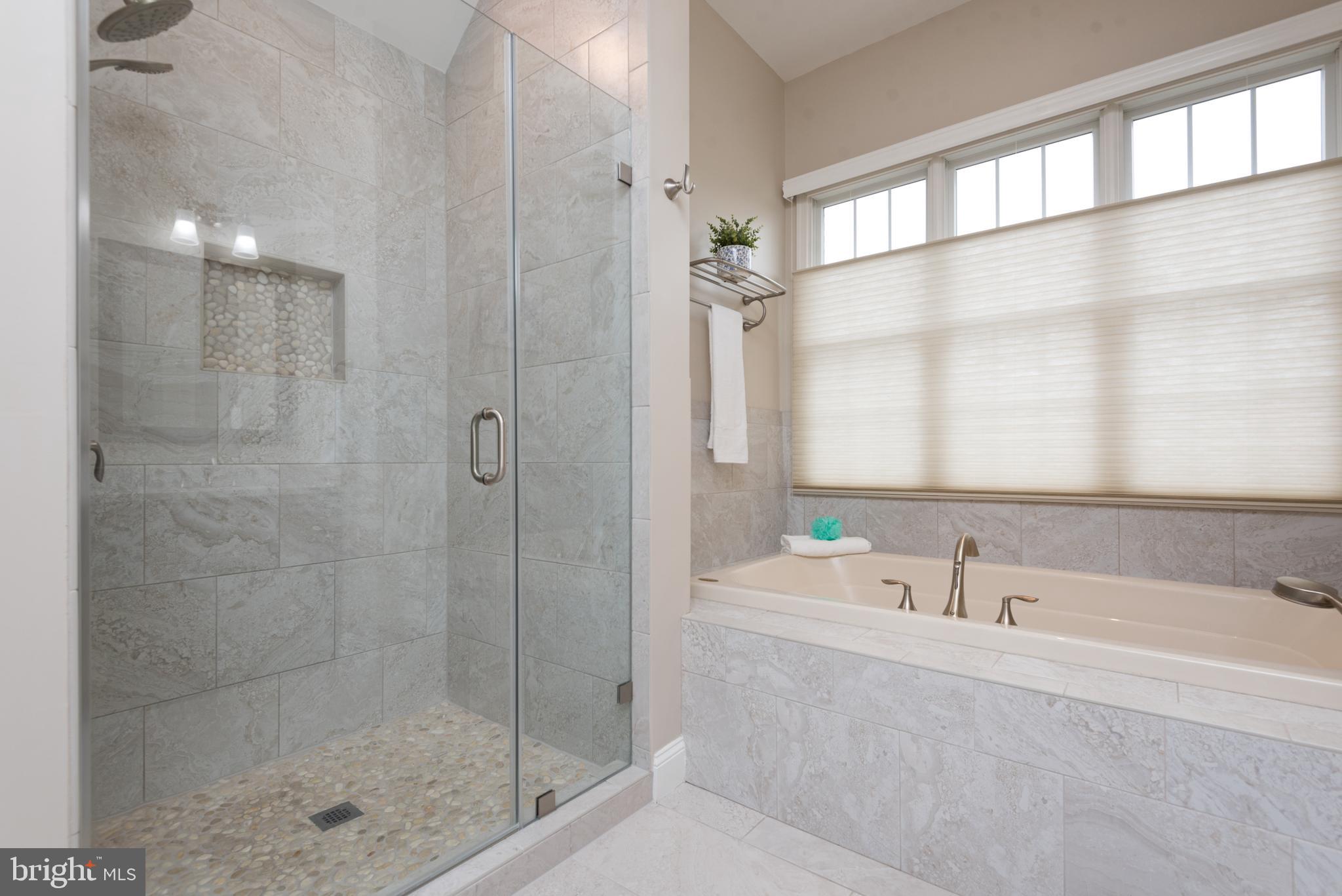 DOMINION VALLEY COUNTRY CLUB - Residential