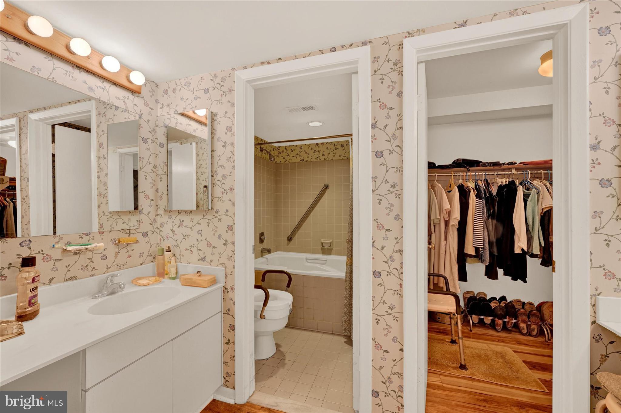 SCARBOROUGH - Residential