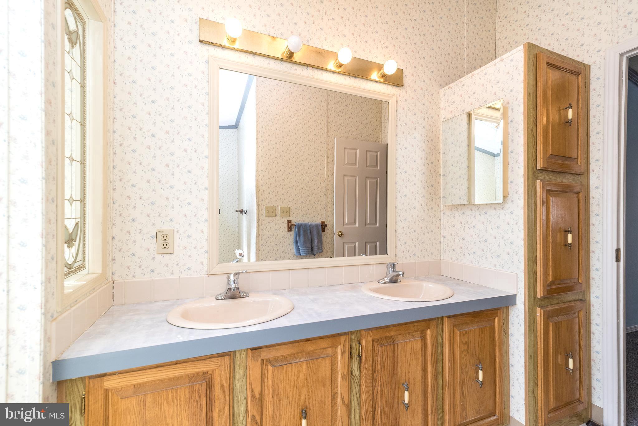 HIDDEN SPRINGS - Residential