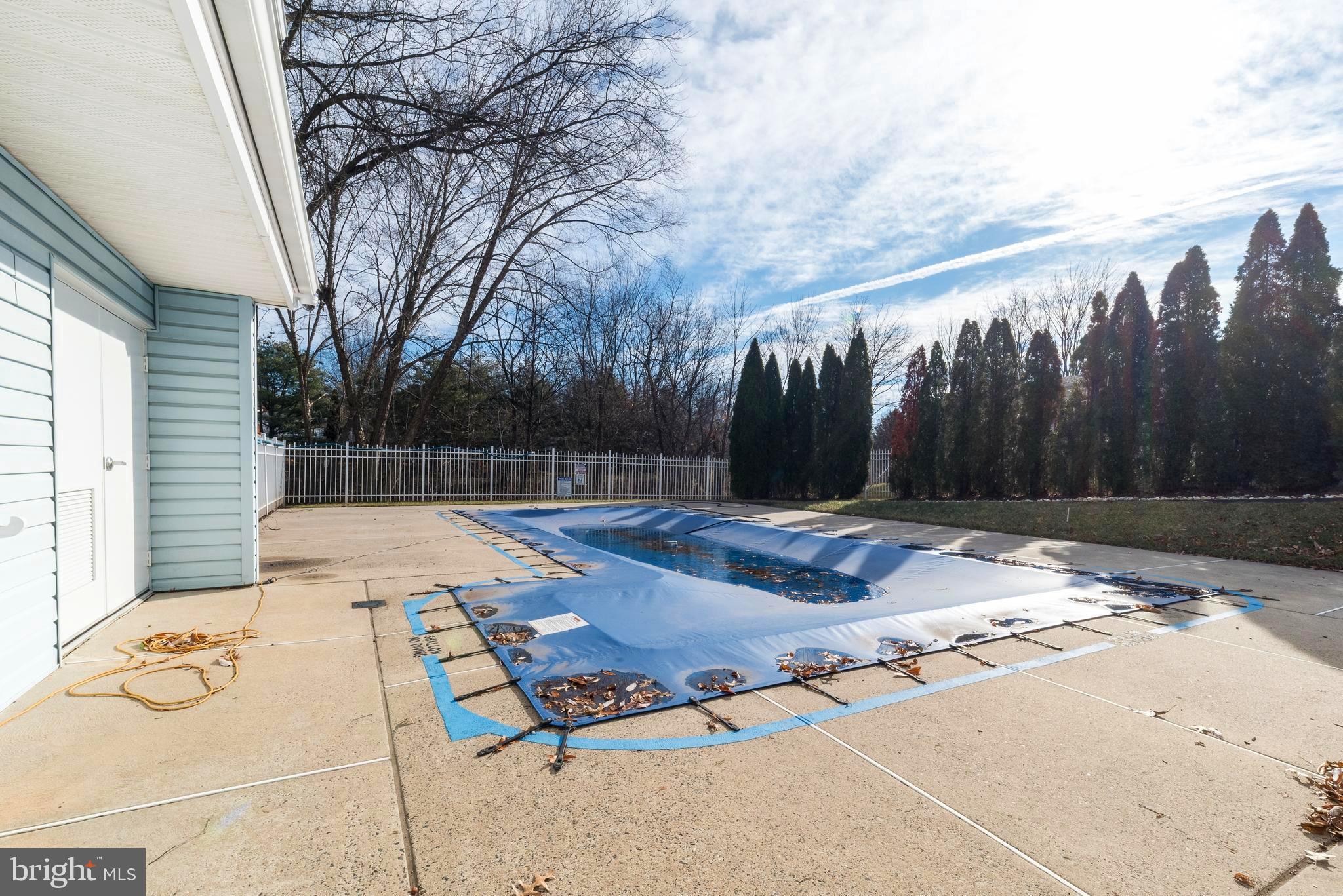 HIDDEN SPRINGS - Residential