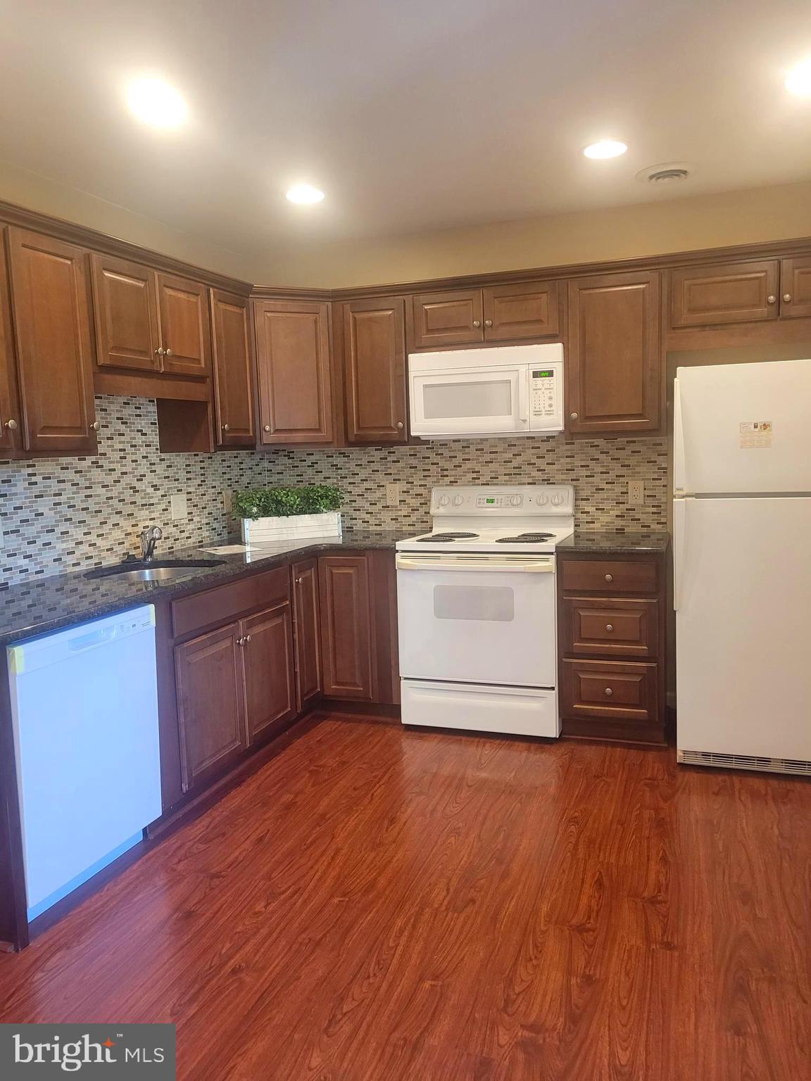 WESTFIELDS - Residential