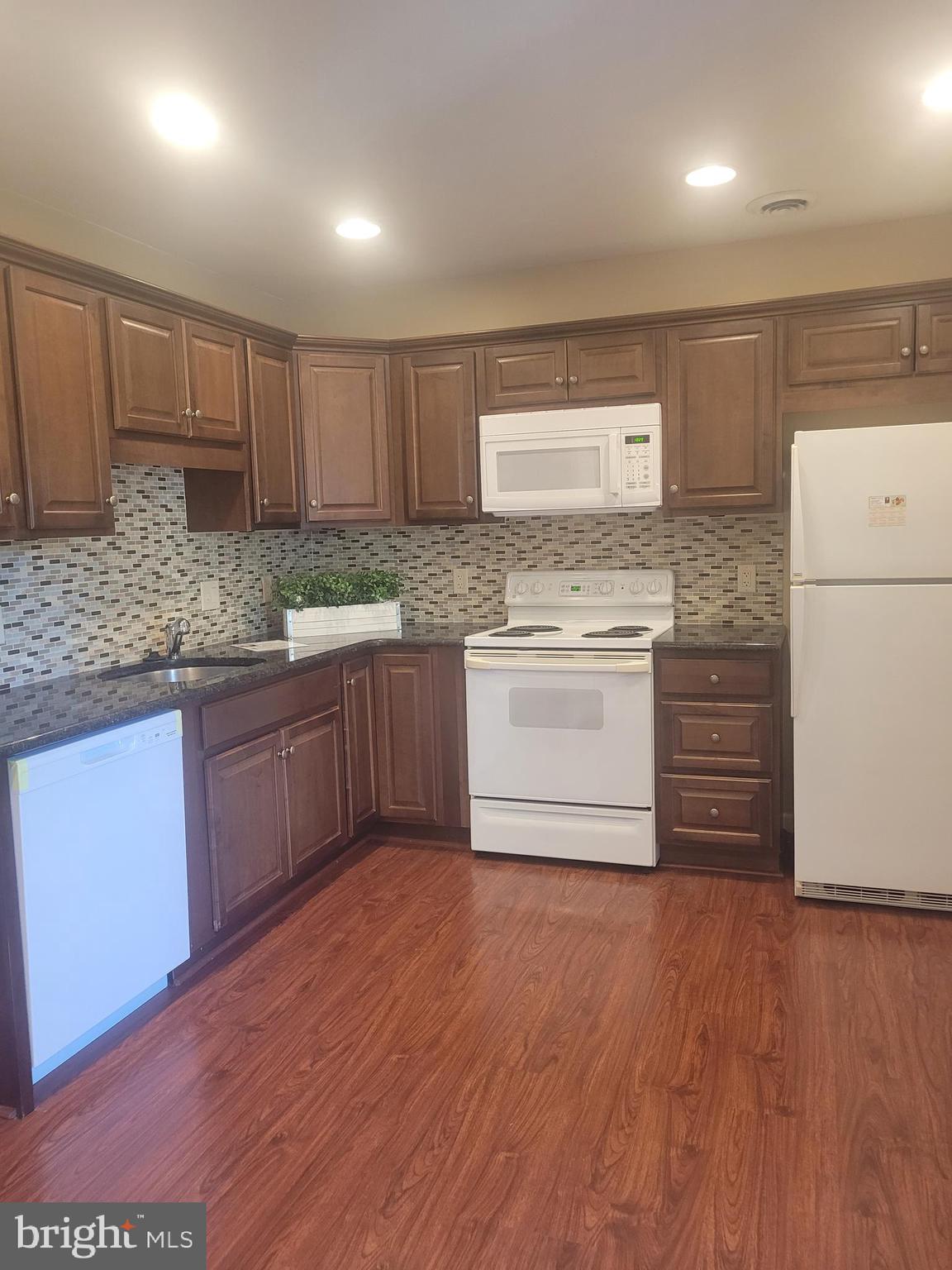 WESTFIELDS - Residential