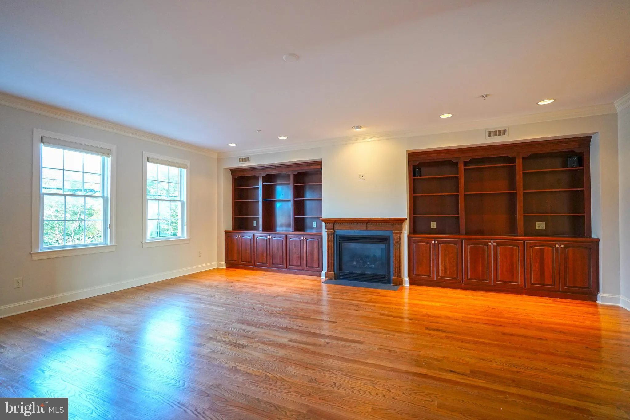 Lewes, Delaware 19958, United States, 2 Bedrooms Bedrooms, ,3 BathroomsBathrooms,Residential,Coming Soon,220541