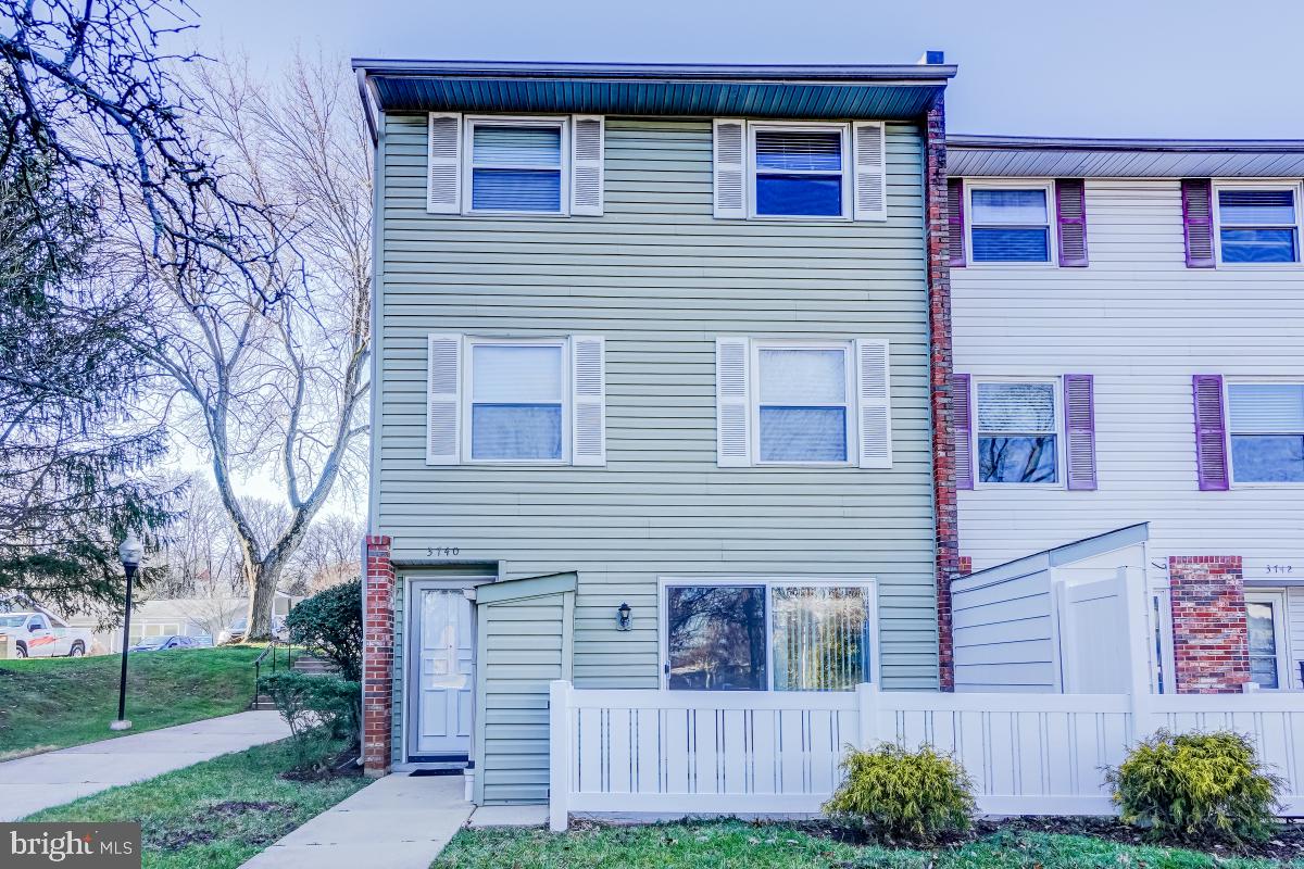 LEISURE WORLD - Residential