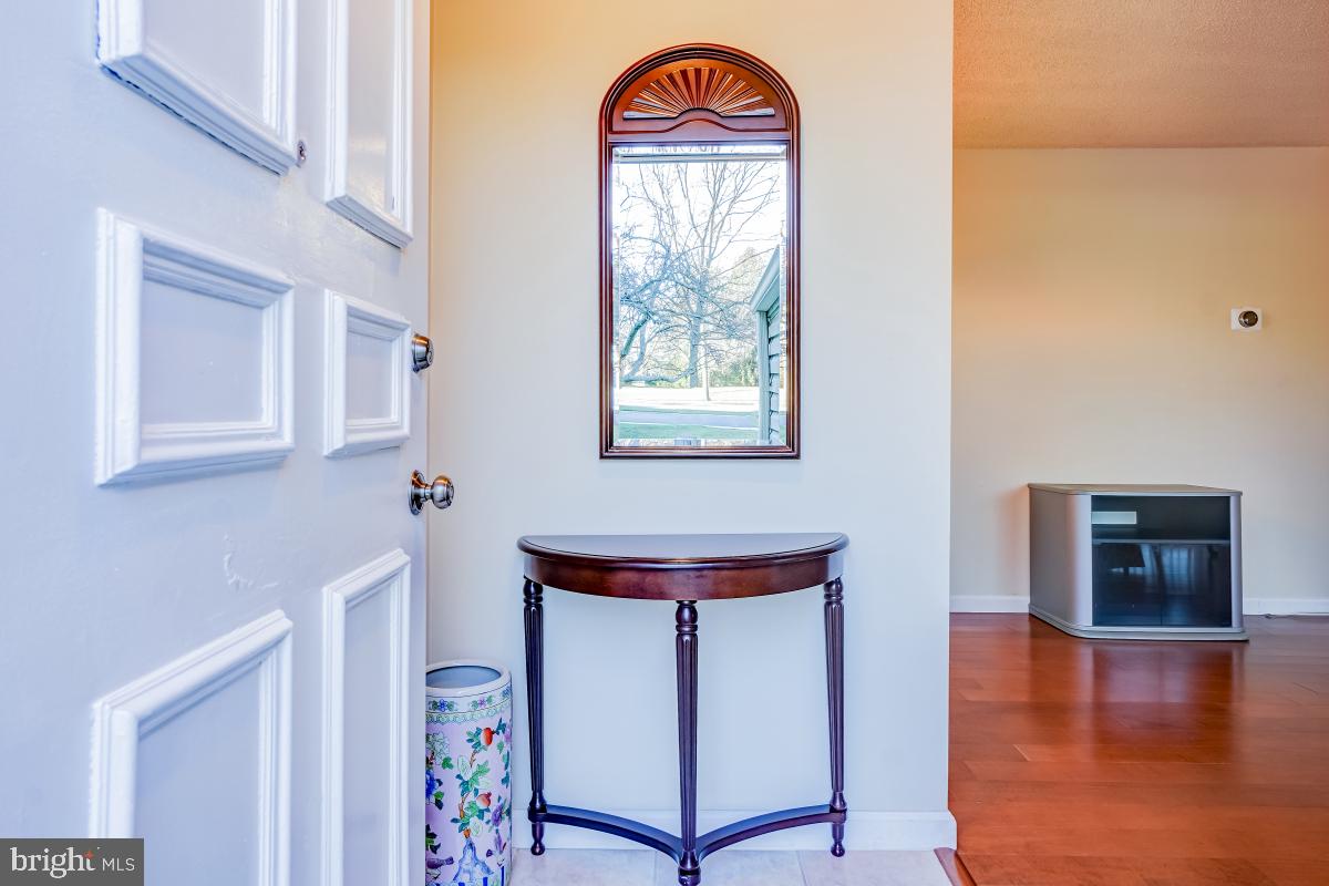 LEISURE WORLD - Residential