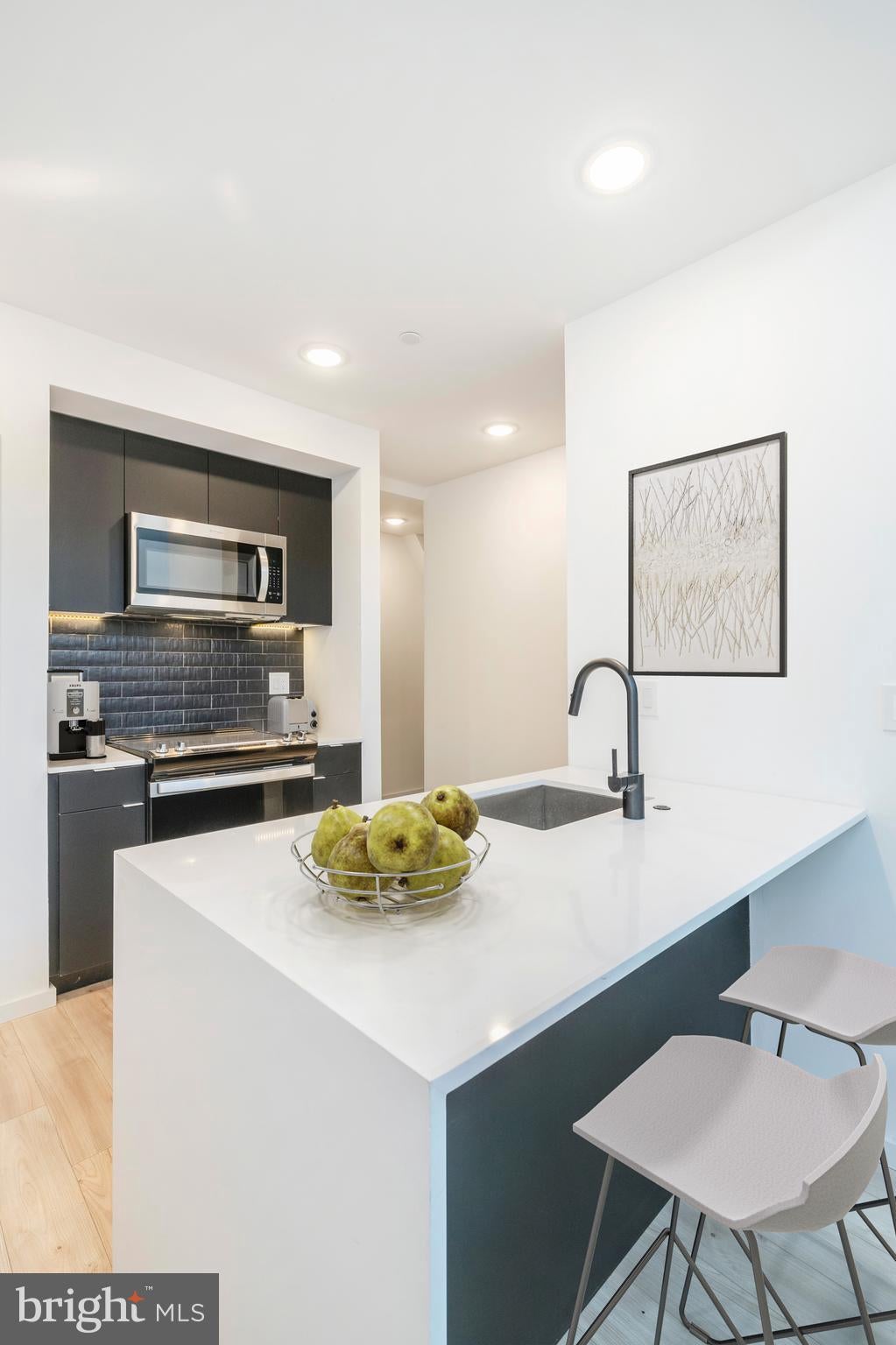 1154 N LEE STREET 56 1
