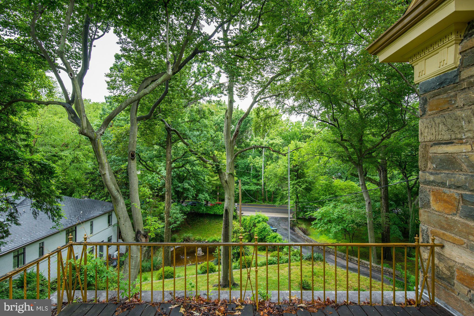 FOREST HILLS - Residential