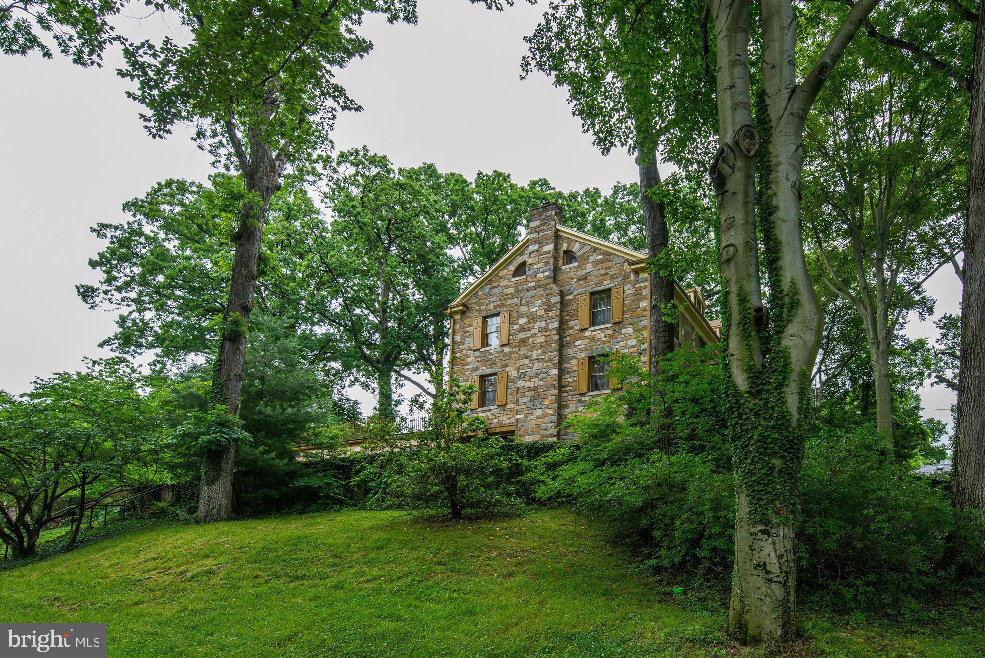 FOREST HILLS - Residential