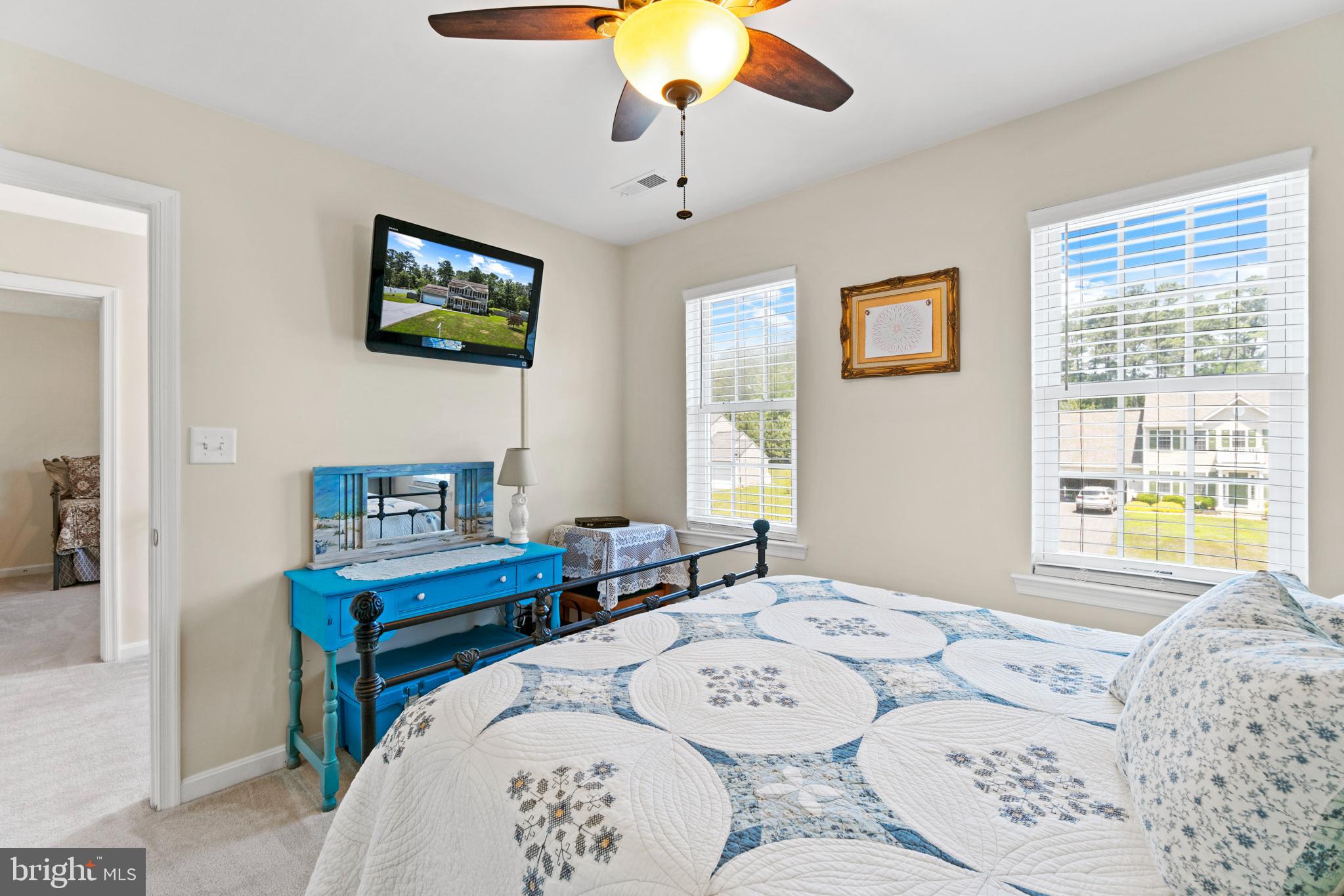 WESTBURY - Residential