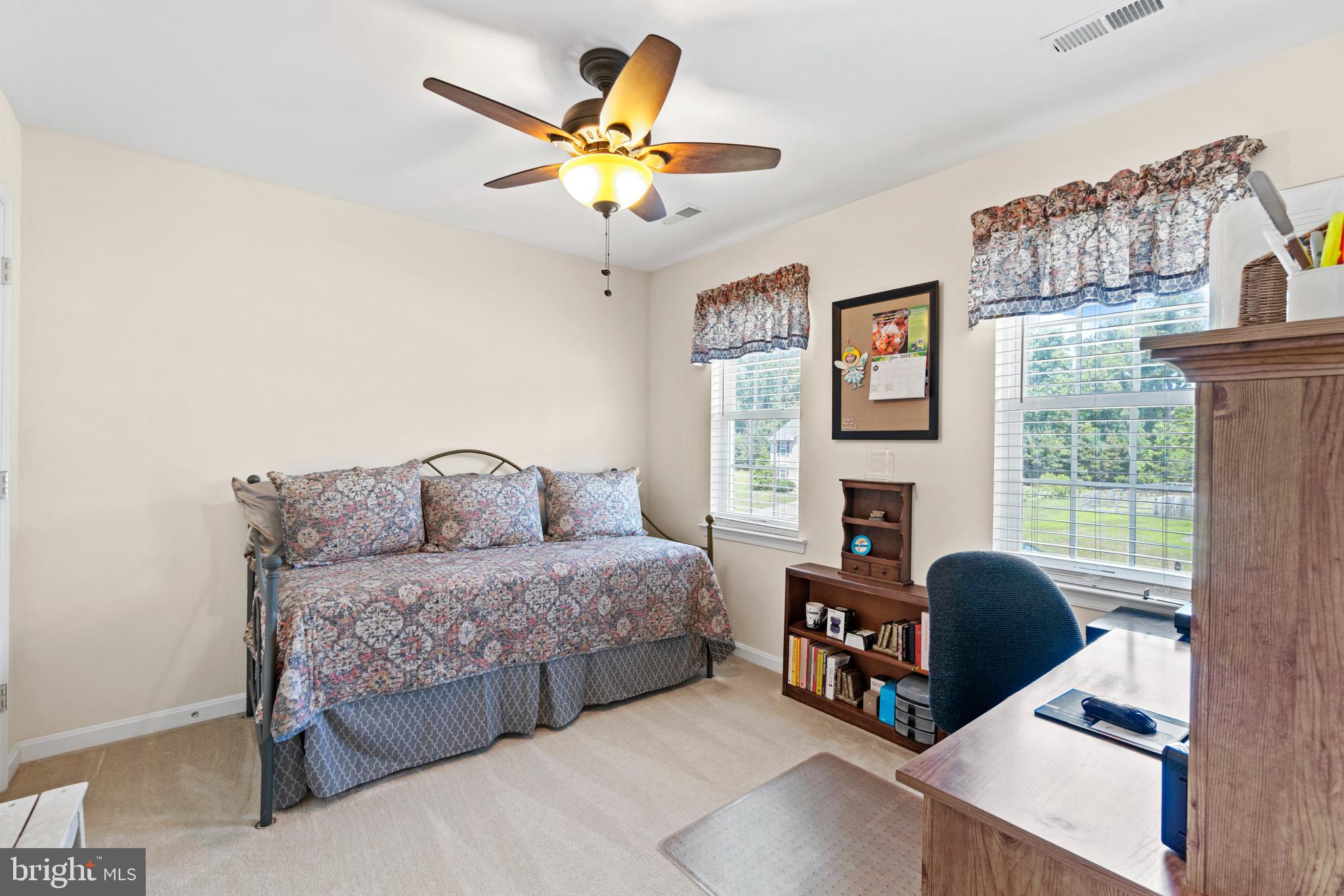 WESTBURY - Residential