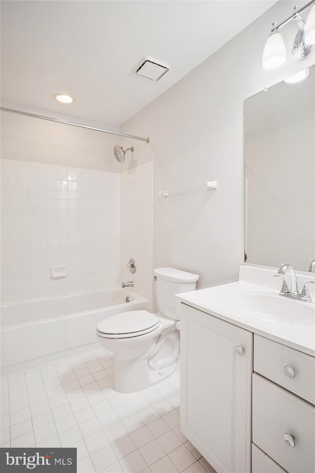 SULLY STATION - Residential