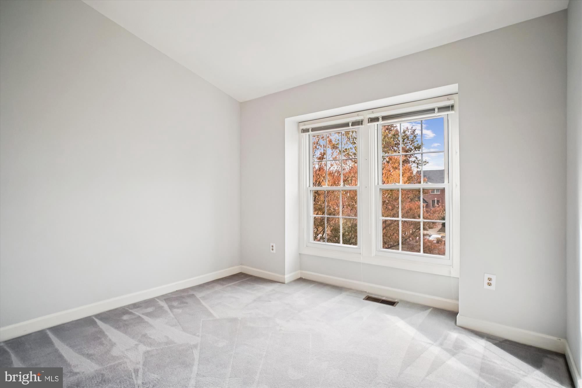 SULLY STATION - Residential