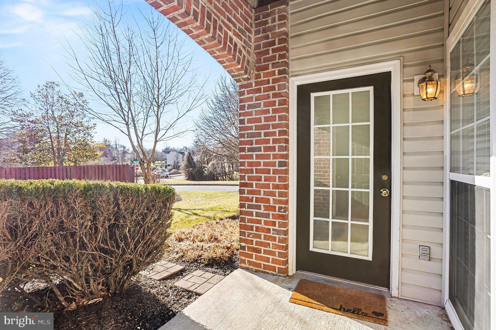 THE COURTYARDS AT POND - Residential