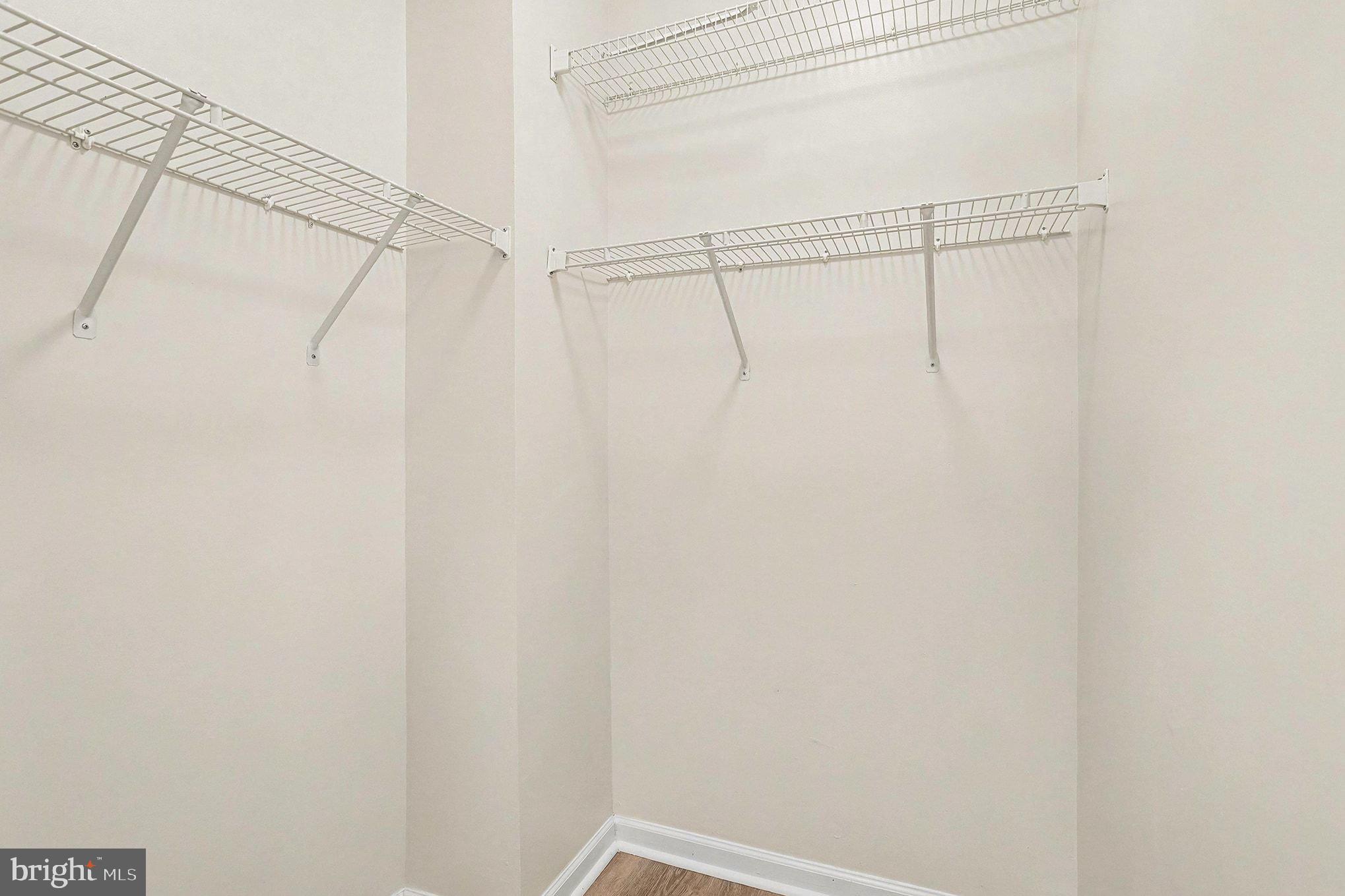 THE COURTYARDS AT POND - Residential