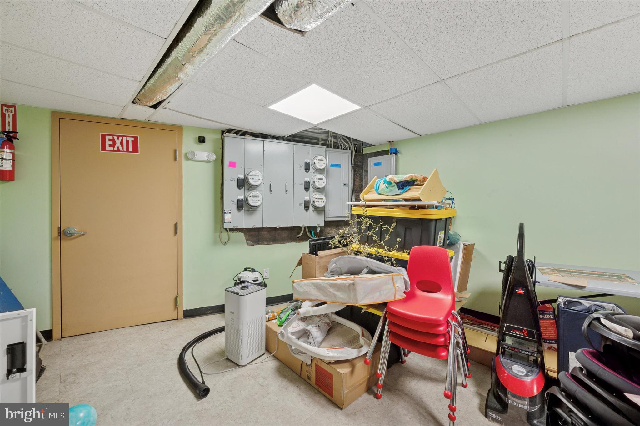 UNIVERSITY CITY - Commercial Sale