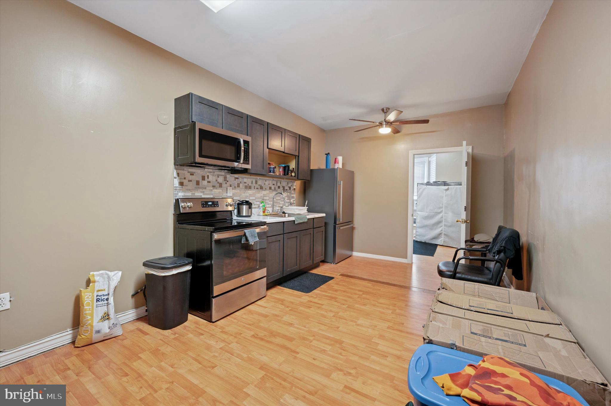 UNIVERSITY CITY - Commercial Sale