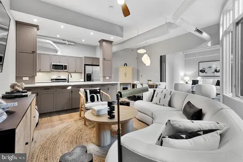 1700 Kalorama Road NW Unit 310, Washington, DC 20009 - MLS#: DCDC2176920